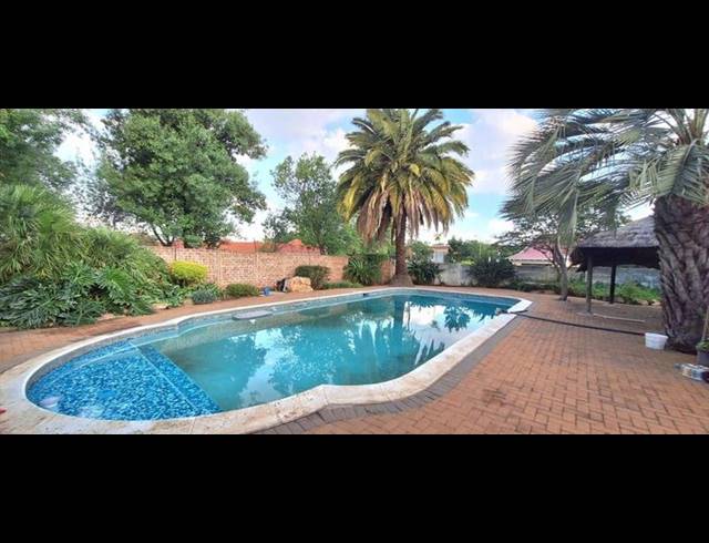 3 BEDROOM HOUSE FOR SALE IN PARKDENE